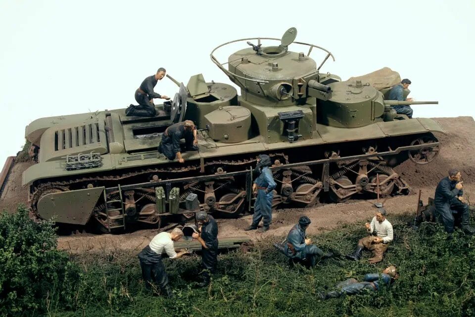 Новости 1 35. Т-35 танк. Т 35 1 35 на диораме. Т-35 танк экипаж. Т-35 1941.
