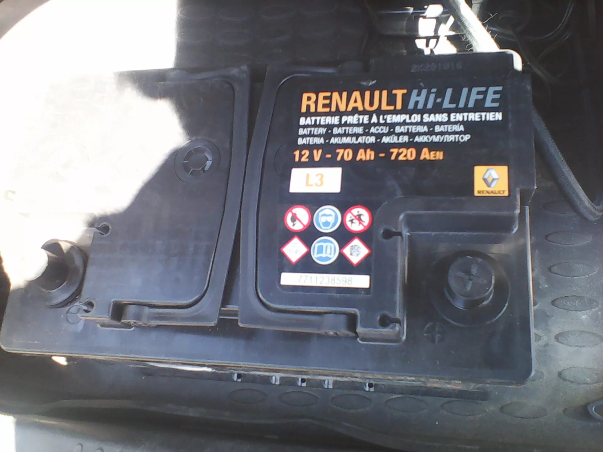 Купить аккумулятор рено логан. Аккумулятор Renault Hi-Life 12v 70ah. АКБ Рено Логан 2. АКБ Рено Логан 1.6 оригинал. Renault Hi-Life 12v 70ah 720a.