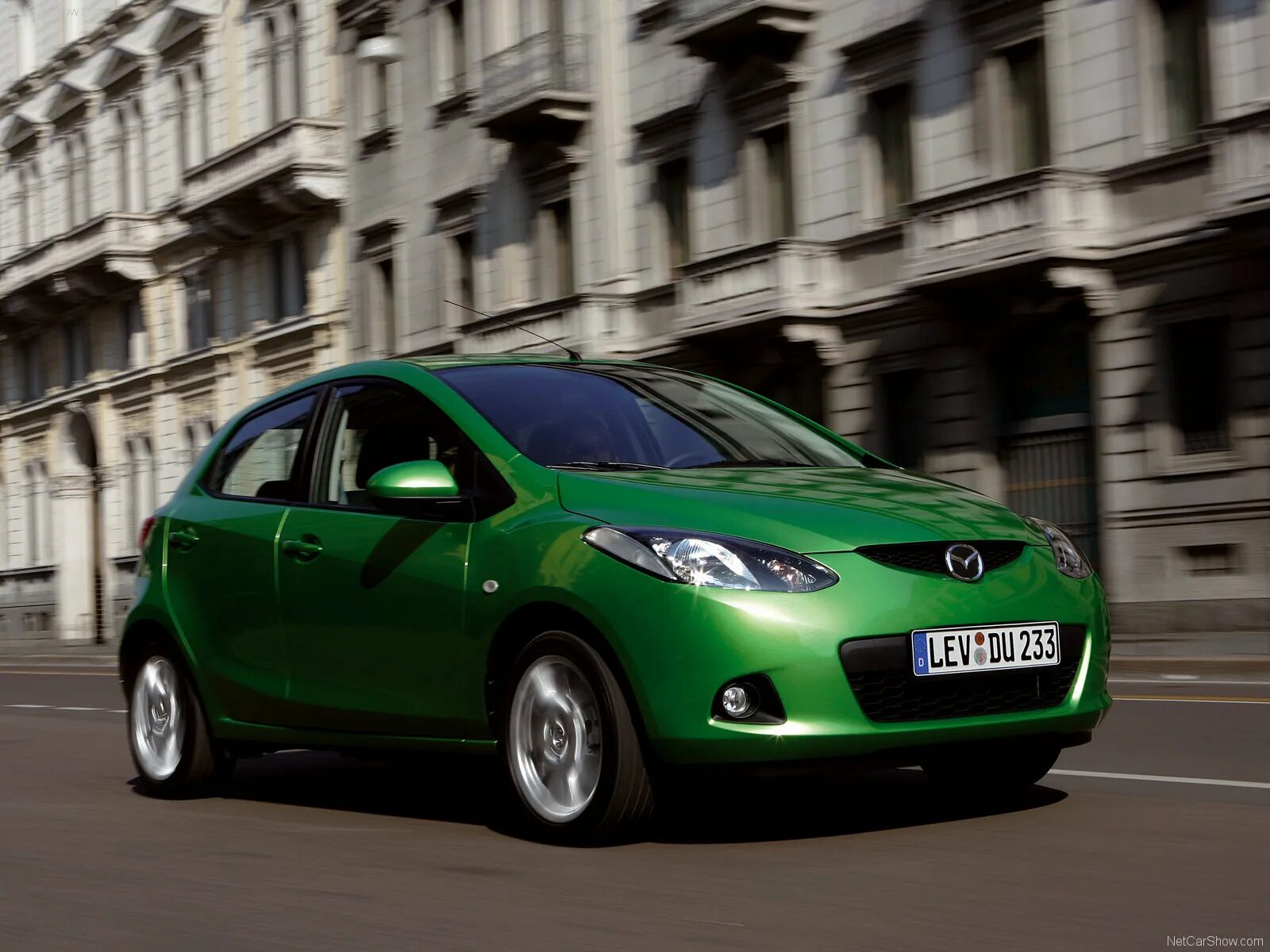 Мазда 2 механика. Mazda 2. Mazda 2 2015. Mazda 2 2010. Mazda mazda2.