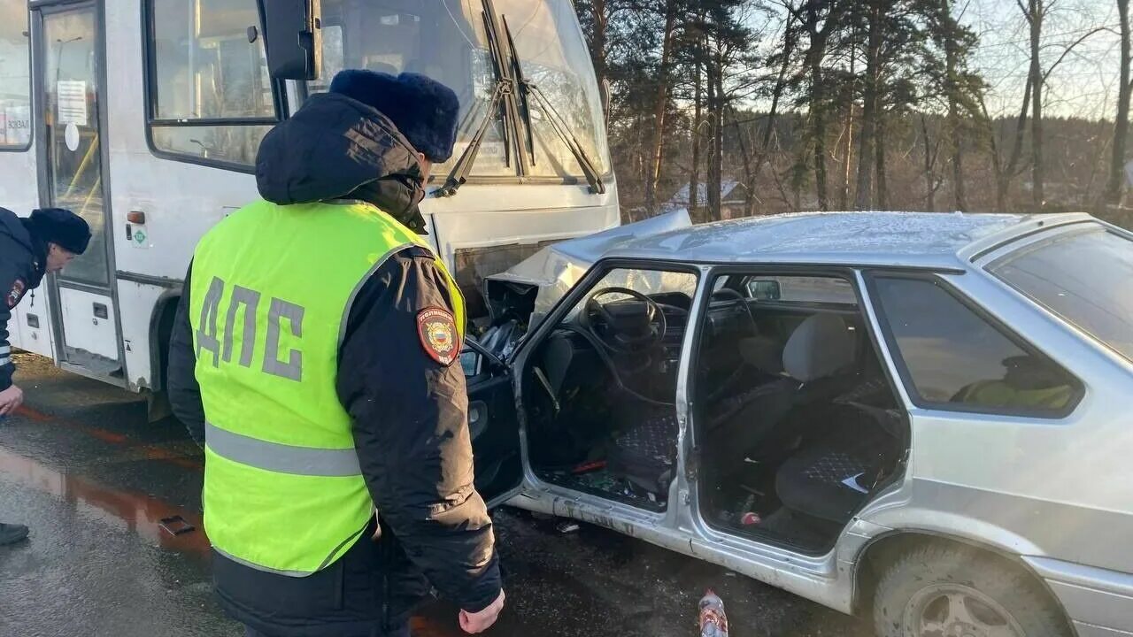 104 черноисточинск. Авария на Черноисточинском шоссе в Нижнем Тагиле. Сотрудник ДПС. Фото ДПС.