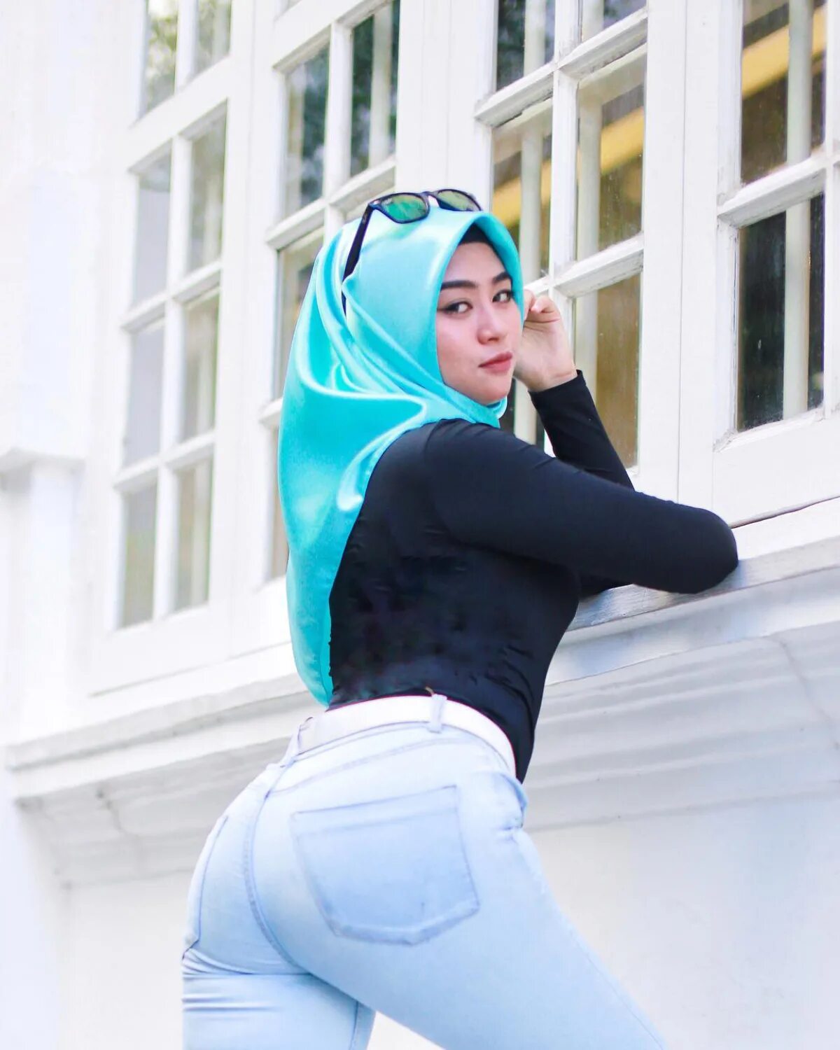 Sotwe hijaber. Ягодицы мусульманок. Pantat хиджаб. Hot модели хиджаб. Хиджаб ягодицы.
