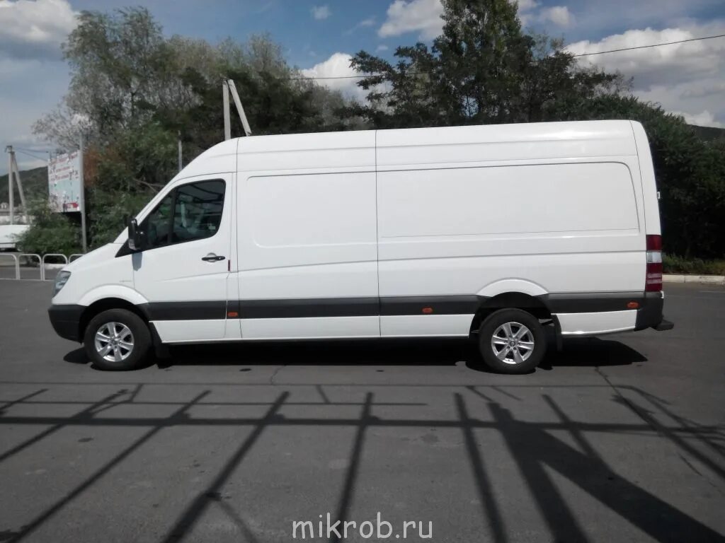 Спринтер 412d грузовой. Mercedes Sprinter 412d noge.