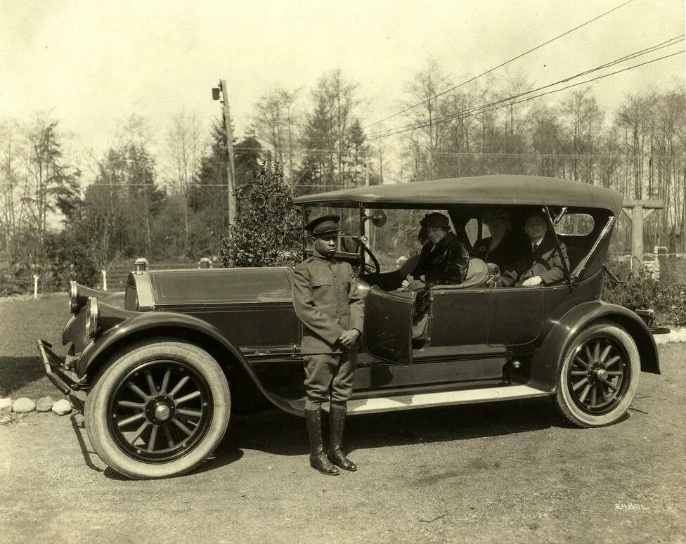 Автомобиль 18. 1919 Pierce arrow. Форд начала 20 века. Форд 1910 1920. Pierce arrow model 31.