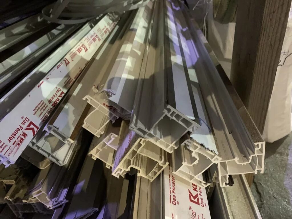 Сдать обрезки. Сдать обрезки. Лом кабеля. Лом стальной 12а. Лом медного кабеля в изоляции.