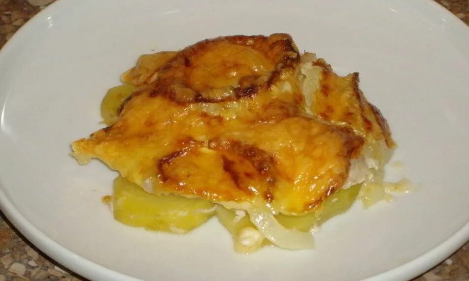 Свинина по-французски в мультиварке. Мясо по-французски в духовке с картошкой и сыром. Мясо по французски в мультиварке. Картошка в мультиварке панасоник. Картошка по французски в мультиварке.