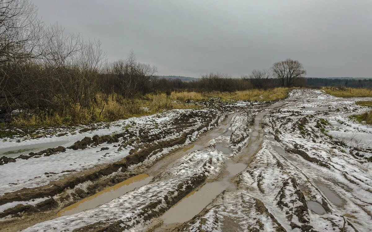 Весенний лес в подмосковье. Весеннее бездорожье. Распутица вологда. Распутица на дорогах. Осенняя распутица.
