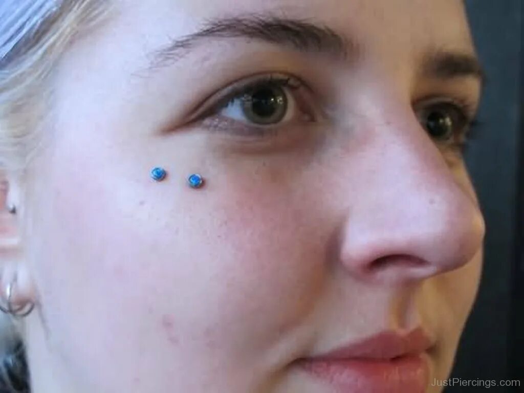 Anti eyebrow. Плоскостной пирсинг на лице. Anti eyebrow. 13. Anti eyebrow.