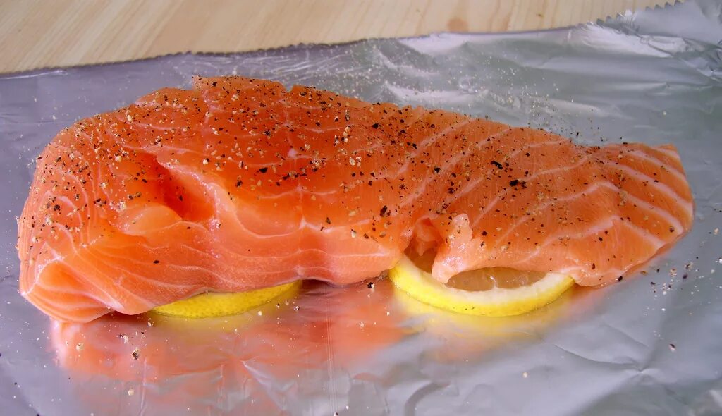Как вкусно сварить красную рыбу