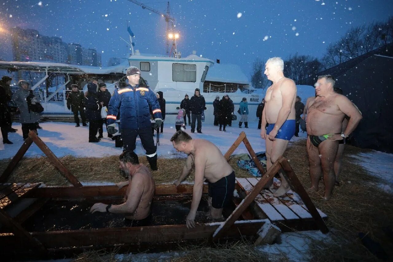 Какого числа ныряют