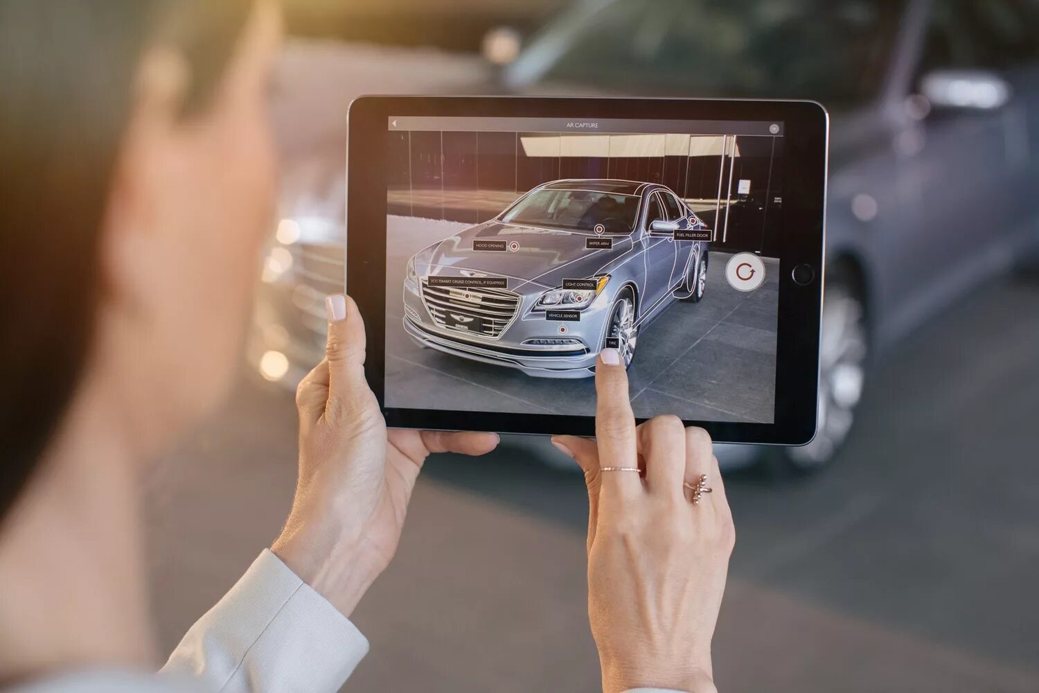 Ar приложение про машины. Genesis augmented reality. Virtual genesis. Смартфон в машине. Moto z2 play геймпад.