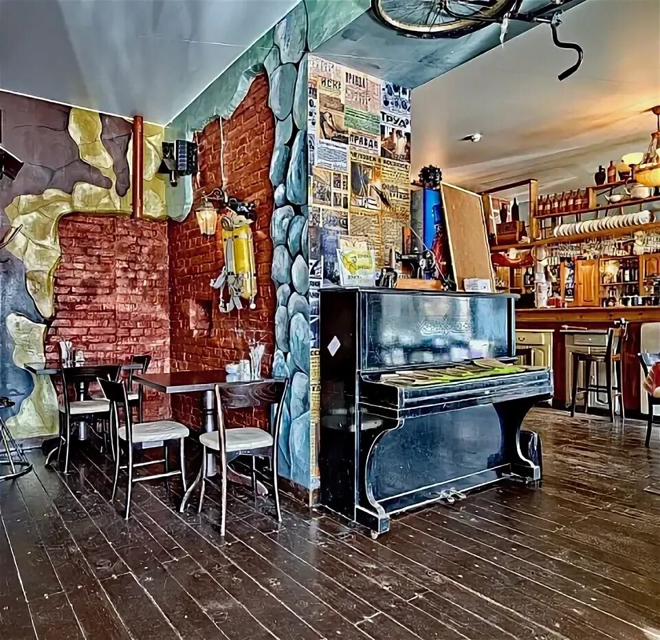 Коммунальная страна кафе на кронверкском. Коммунальная страна санкт петербург. Арт кафе питер. Коммунальная страна санкт петербург. Арт кафе коммунальная страна спб.