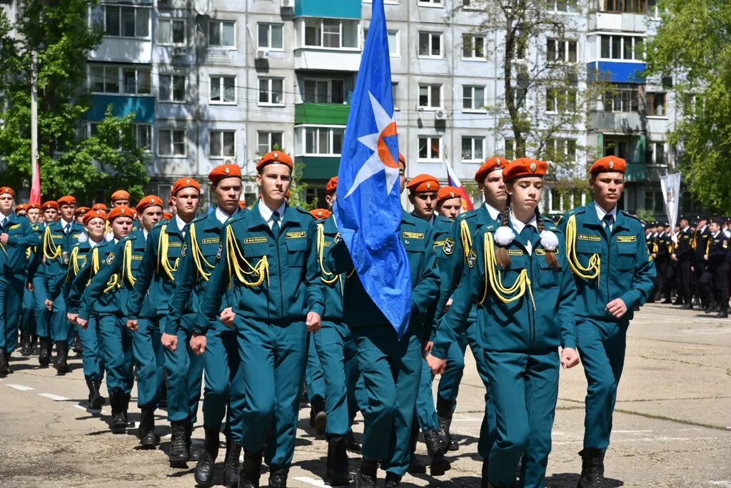 Кадеты ГАЭМТ Балаково. Губернаторский автомобильно-электромеханический техникум Балаково. МЧС кадеты Балаково. 38 Училище Балаково. Сайт колледжа балаково