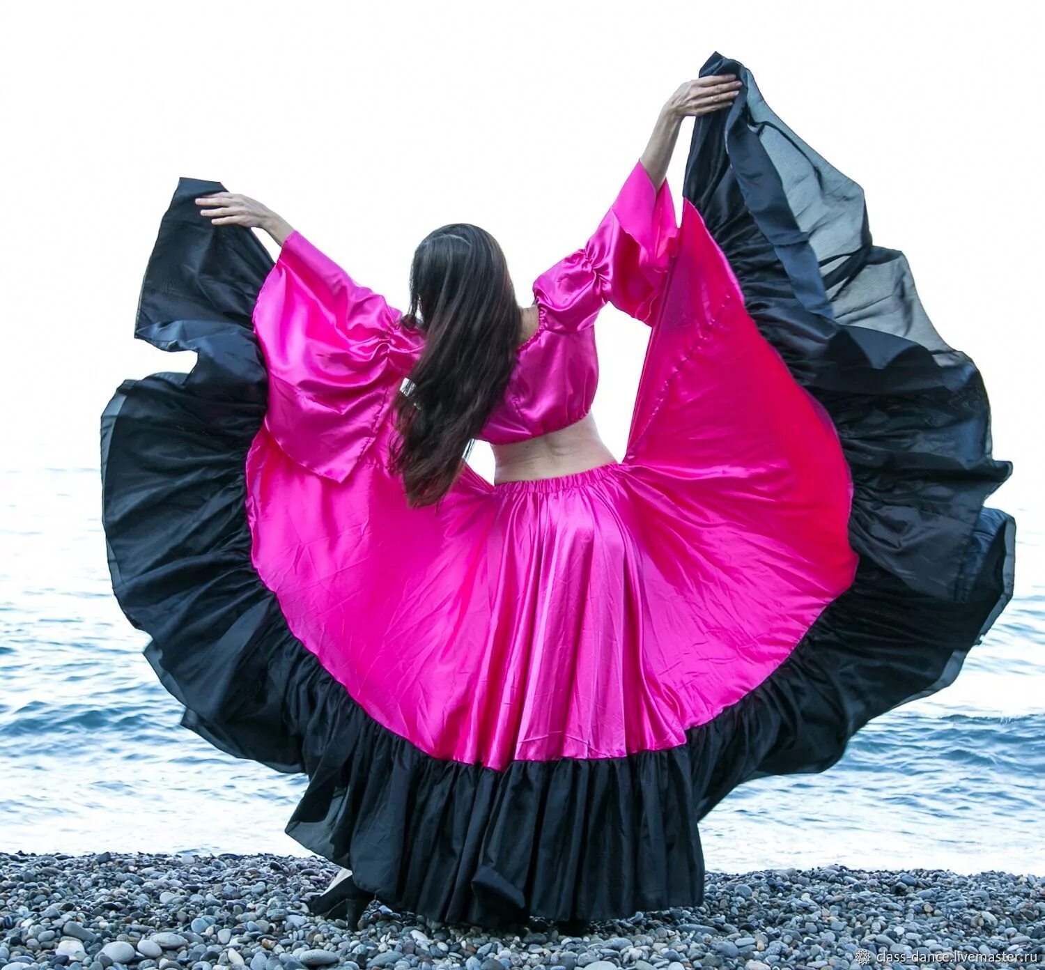 Купить цыганскую юбку. Цыганская юбка. Цыганский костюм женский. Цыганская юбка для танца.