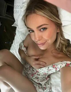 Ещё больше контента с ней и другими девушками вы можете получить в нашем VI...