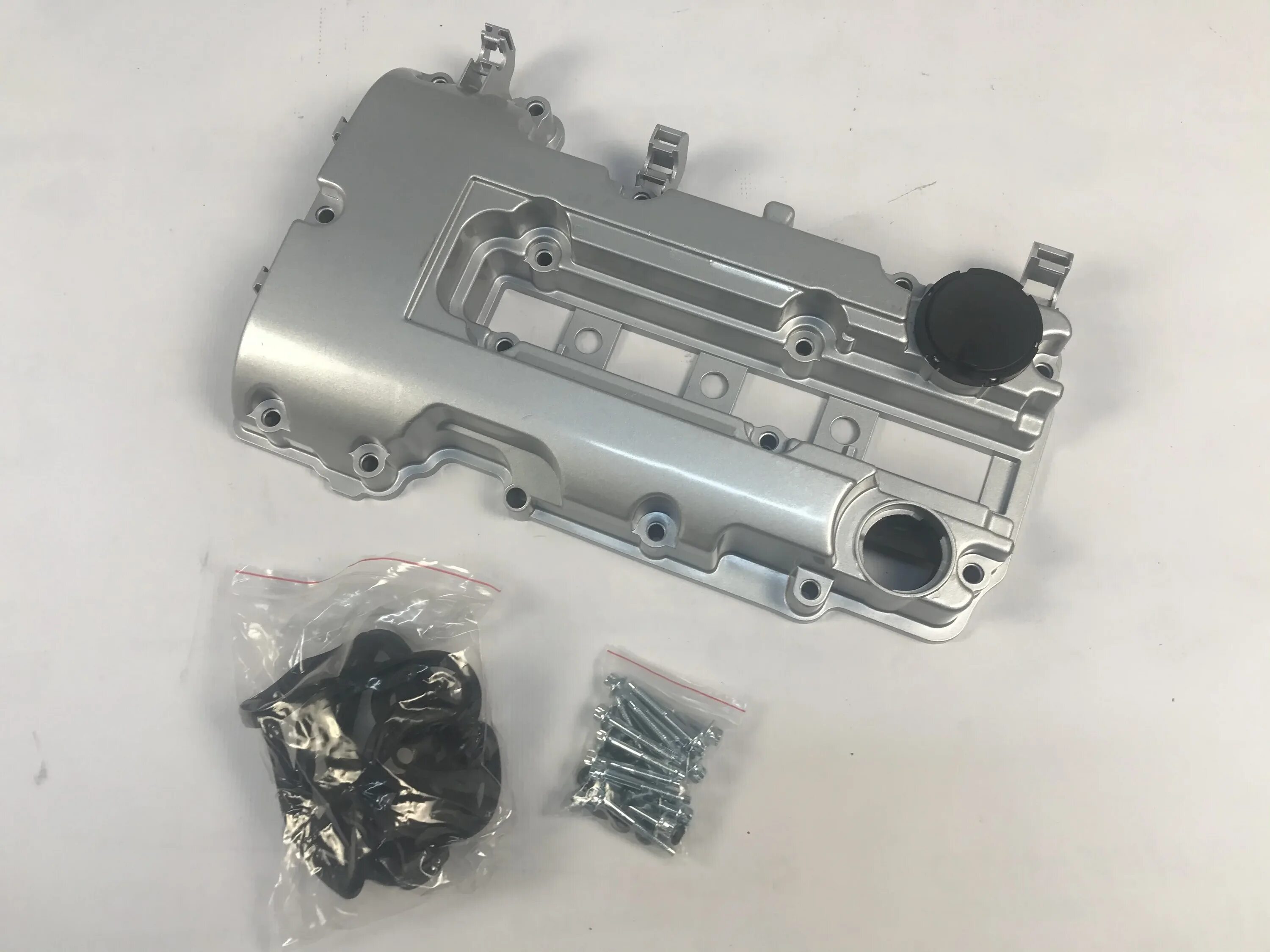 25198874 клапанная крышка. Клапанная крышка opel astra j. 4 turbo. 4. Клапанная крышка opel astra j 1.