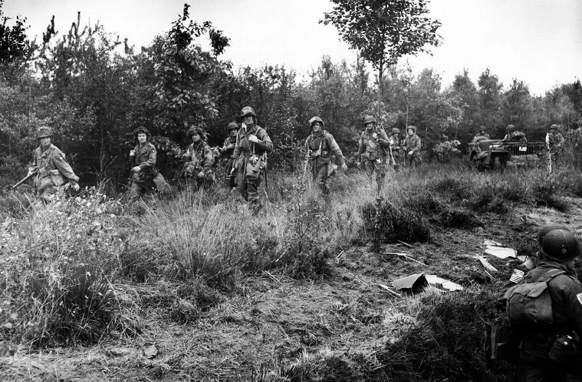 Маркет гарден операция британские. Маркет гарден 1944. Маркет гарден 1944. Операция маркет гарден. Голландская операция 1944.