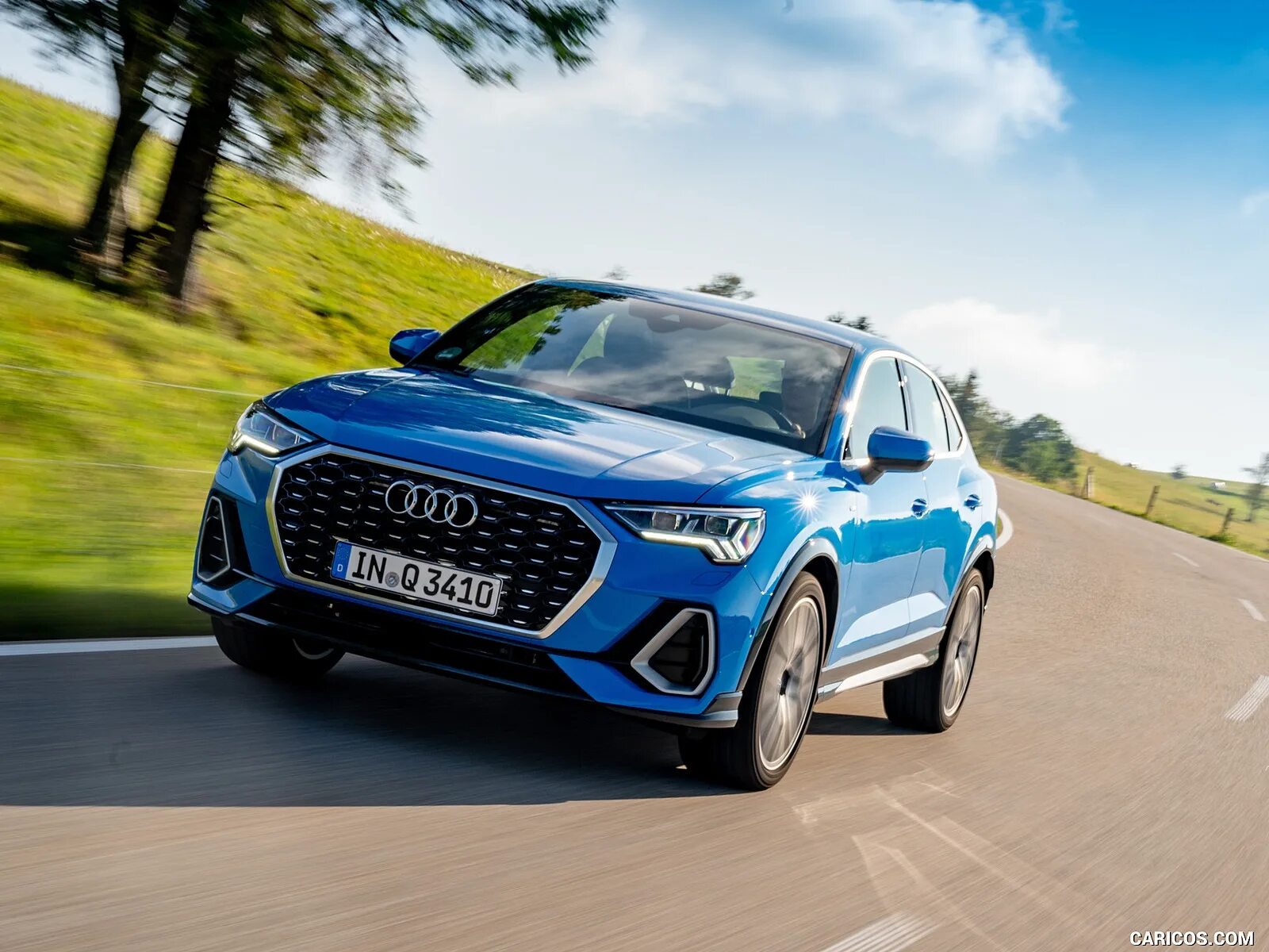 Audi q3 sportback turbo blue. Audi sq8 2021. Ауди ку 8 2020. Audi q 2020. Audi q5 2021.