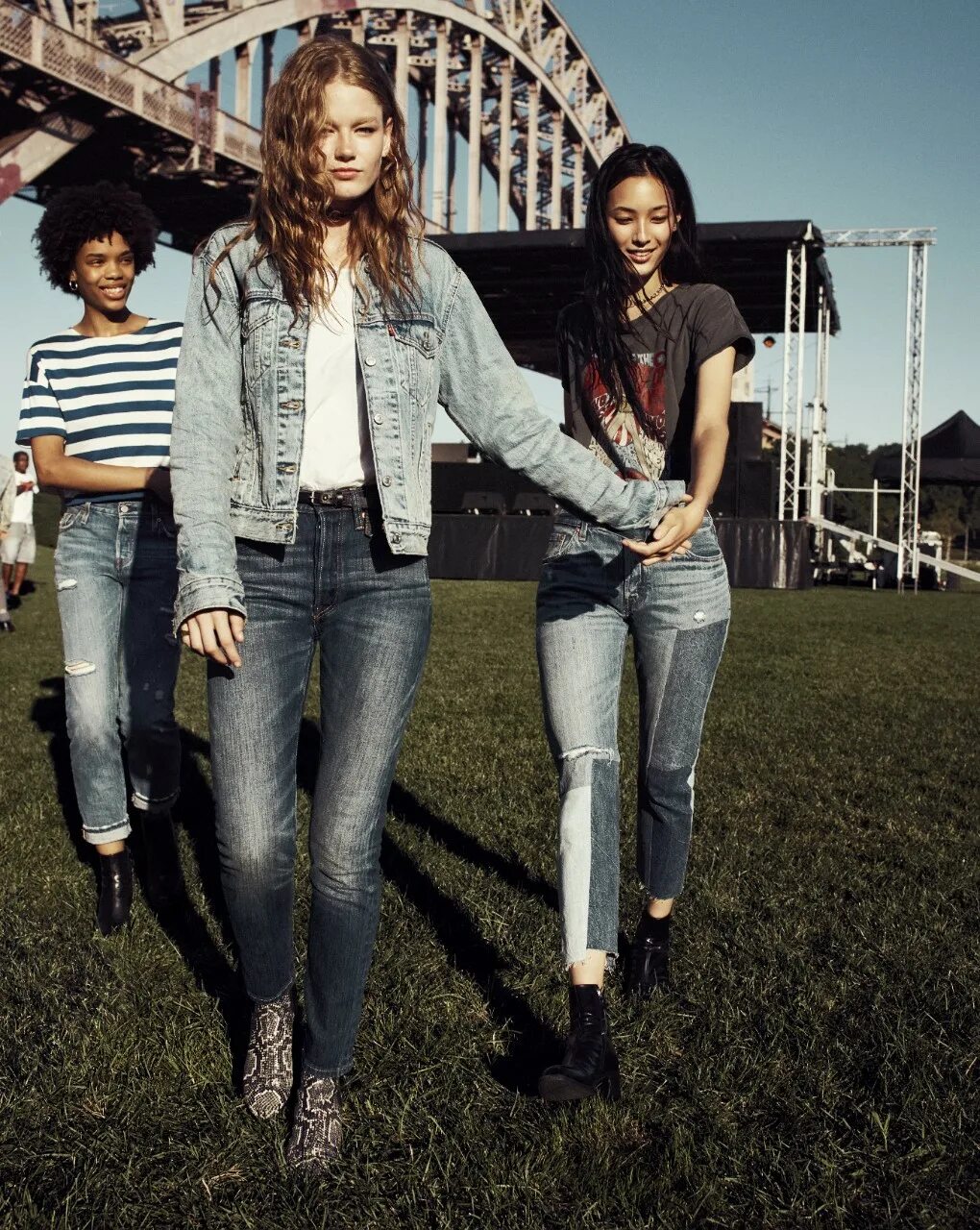 Лив ин левайс. Реклама Levi's 501. Levis фотосессия. Реклама бренда одежды Levi s.. New jeans фото