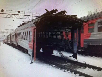 Поезд тоже