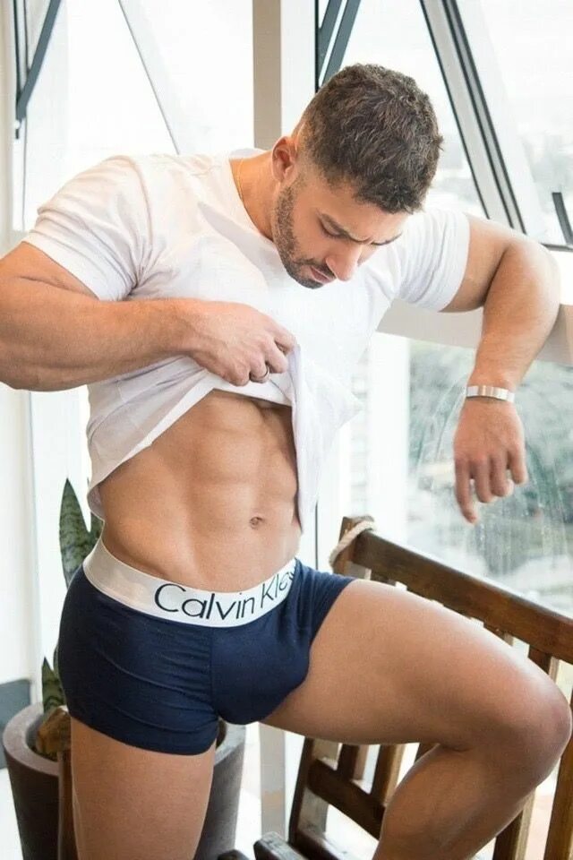 Парни в спортзале jockstrap. Guys больше. Big bulge для больших. Дэвид Оуэн bulge. Men s dick