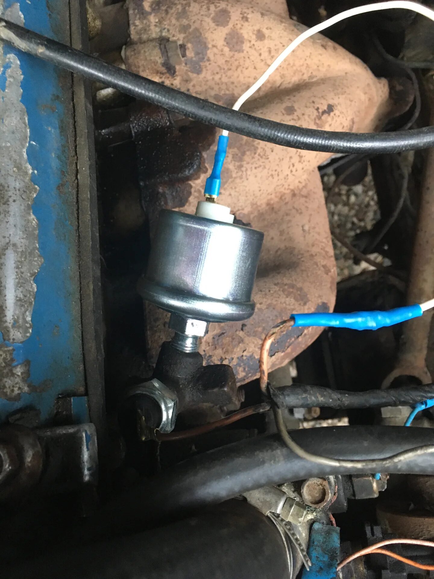 Датчик давления масла уаз фермер. Датчик давления масла уаз патриот. Датчик аварийного давления масла уаз 469. Датчик давления масла уаз 3303. Датчик давления масла буханка.