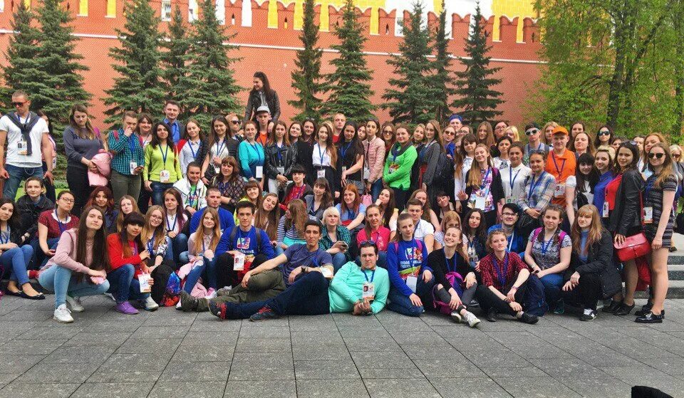 Моо открытая библиотека. Школьники эксперты. Волонтеры тула. Волонтеры менеджеры. Молодежное волонтерское движение в туле.