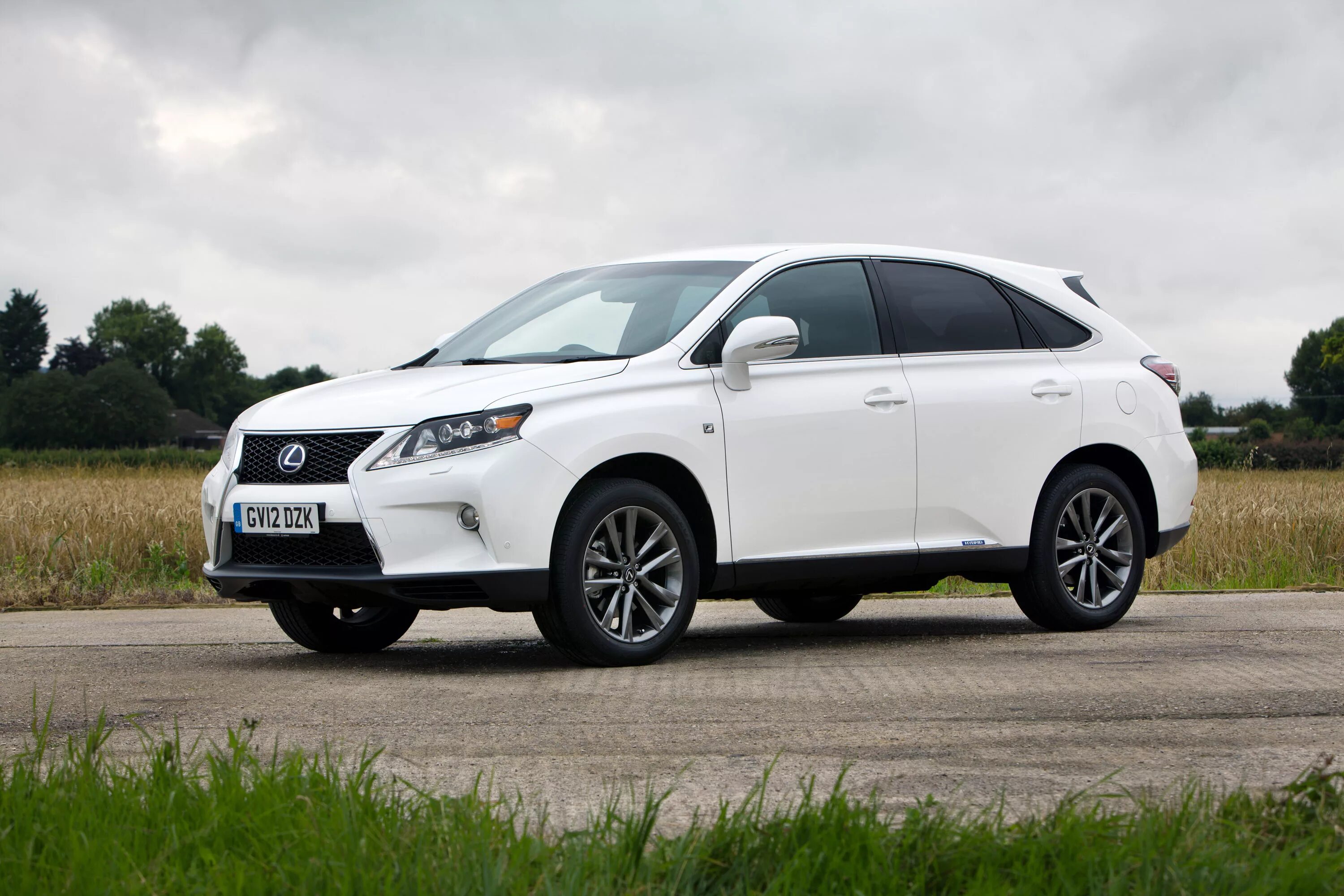 Куплю автомобиль лексус. Lexus rx450h f Sport. Lexus rx350 Sport 2013. Лексус РХ 450. Lexus rx450h 2013.