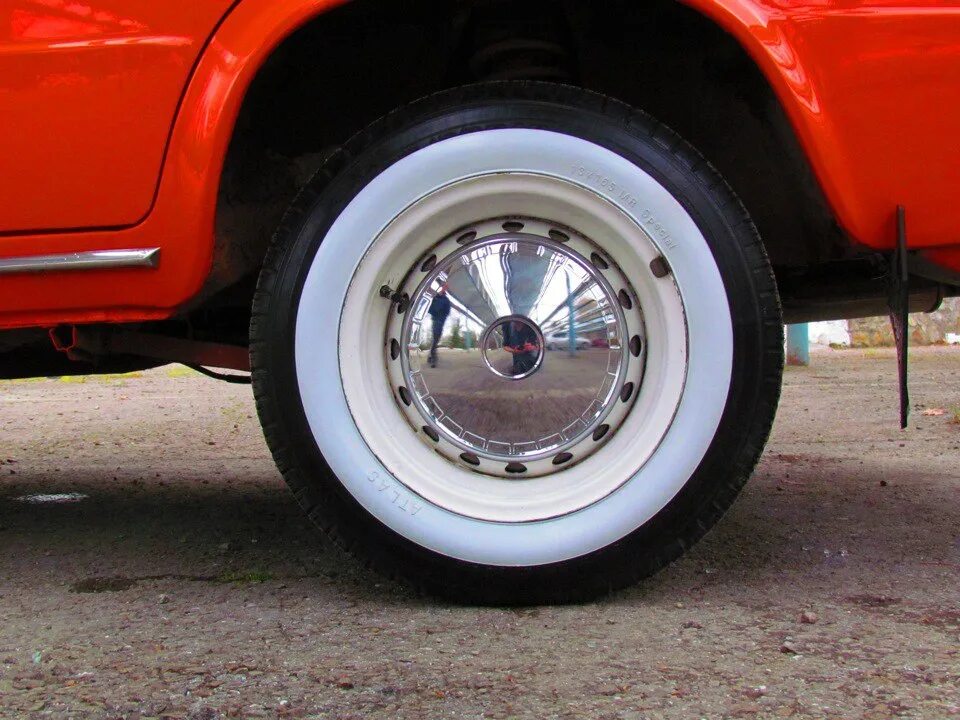 Колеса р13 на ваз. Колпаки r15 хром baby moon. Вылет колес на ваз 2114. 165/65 r13 на ваз. Вайтволлы champion r13.