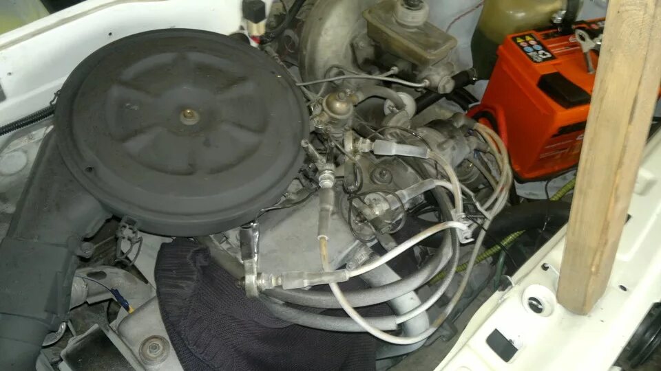 Аварийная заводка ваз. Ваз заводится только с газом. Ваз 2115 глохнет на ходу. Volvo 440 завести без ключа. Плохо заводится газ 52.