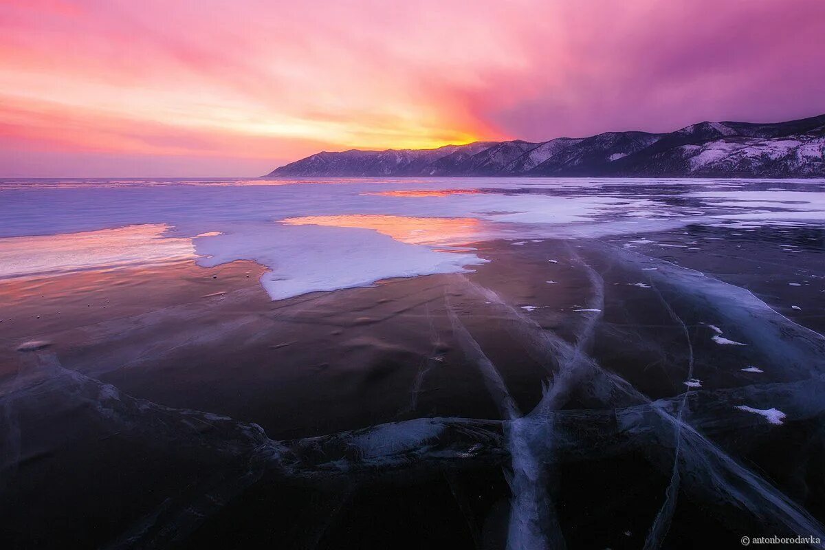 Зимний ночной Байкал. Ночной Байкал зимой. Байкал Эстетика. Озеро Байкал ночью. Удивительны летние вечера на байкале впр русский