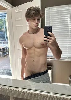 Chase Stobbe / StobbeChase leak pics and videos.