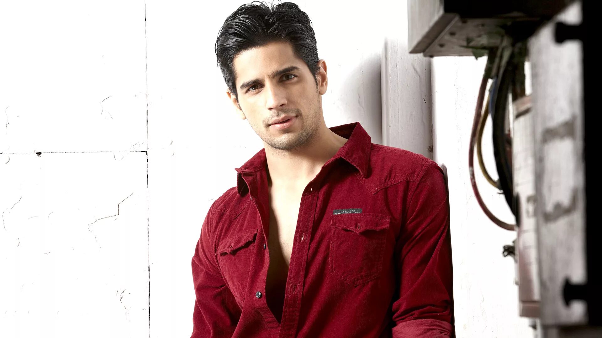 Сиддхартх малхотра. Мистер мальхотра. Индийские сидхарт мальхотра. Сиддхартх малхотра. Сидхарт мальхотра.