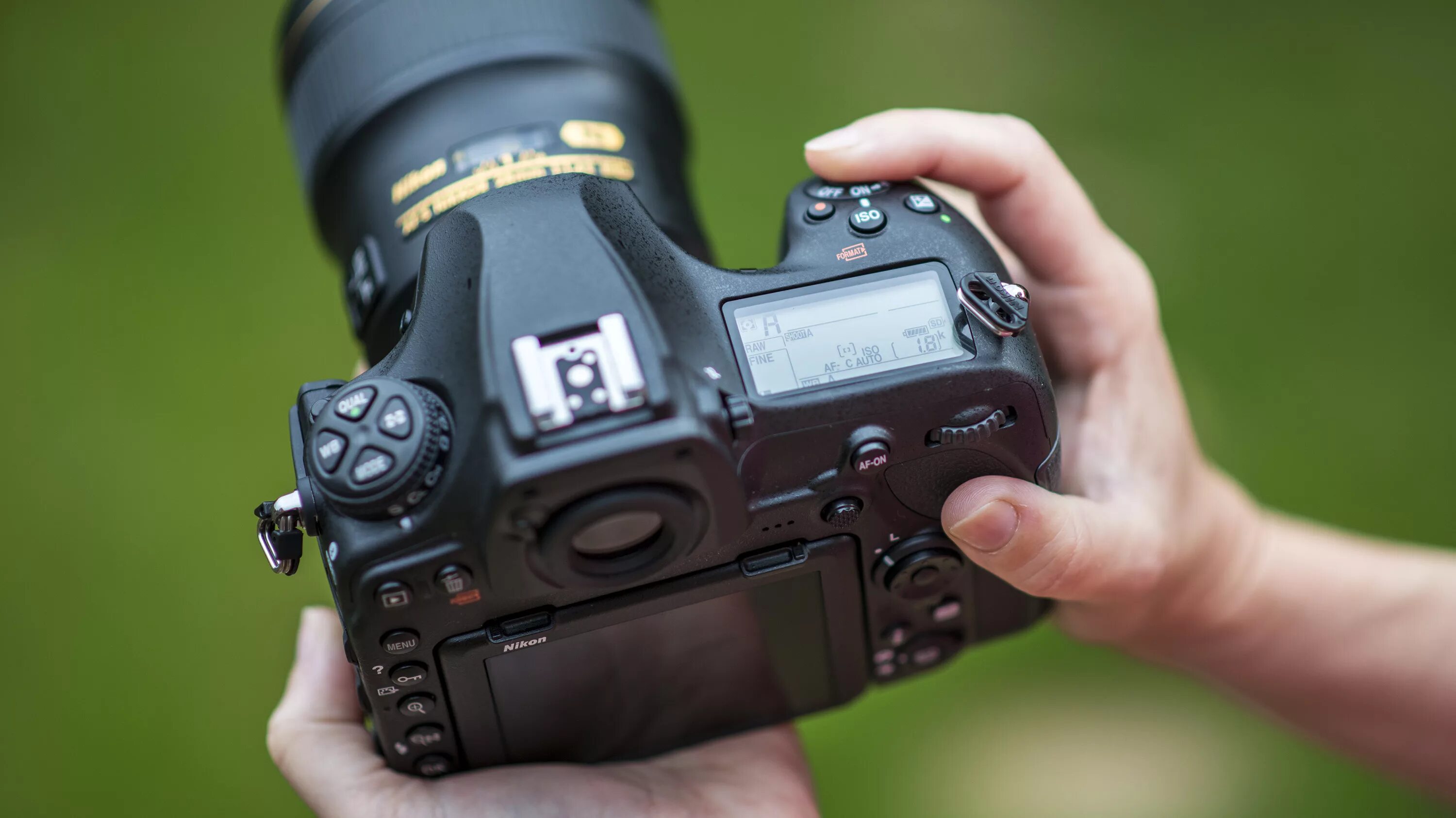 Фотоаппарат d7000