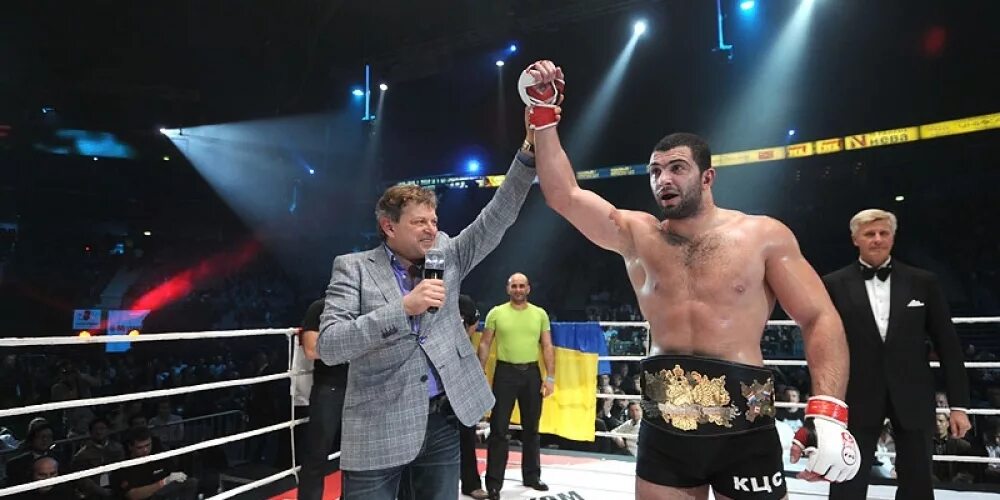 боксер гурам. титульный бой в полусреднем весе. боксер гурам. гурам владимирович гугенишвили. шакая гурам абхазия.