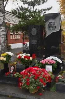 Где похоронили хрущева