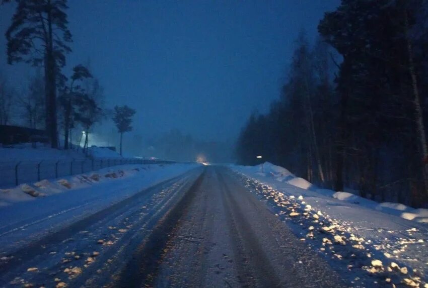 Ночная дорога Красноярск. Ужур зимой. Ужур ночной. Фосфоритный в ночное время зимой. Ночью выпал снег и пока мы спали