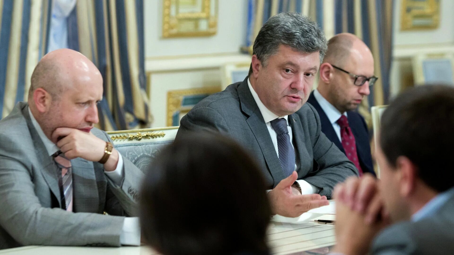 Порошенко яценюк аваков турчинов. Где сейчас турчинов и яценюк. Кличко тягнибок яценюк. Где сейчас турчинов и яценюк. Яценюк турчинов в 2014.