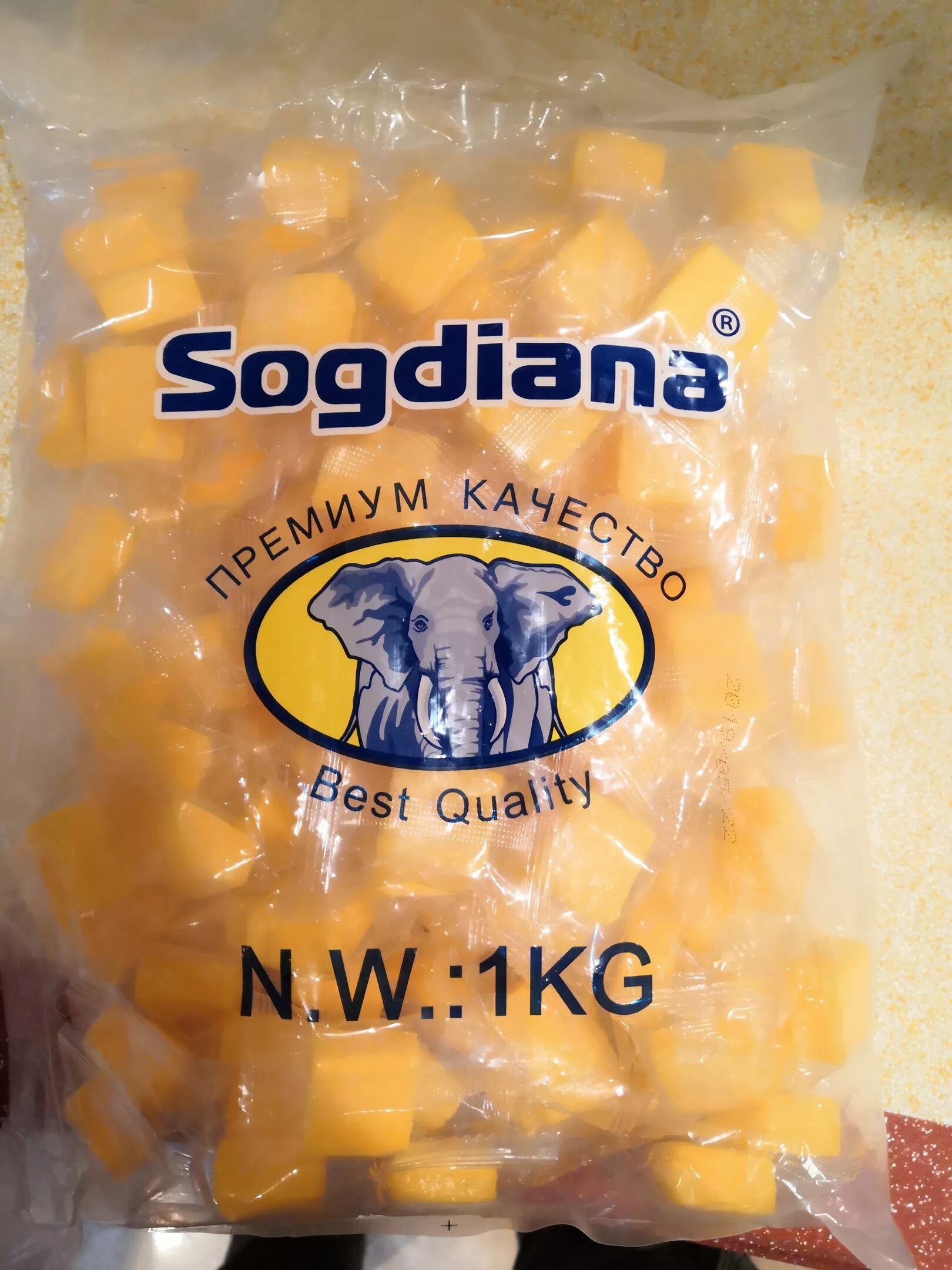 Sogdiana сухофрукты. Манго кубики sogdiana. Манго сушеное без сахара 500 г. Манго конфеты sogdiana. Миндаль в скорлупе в упаковке.