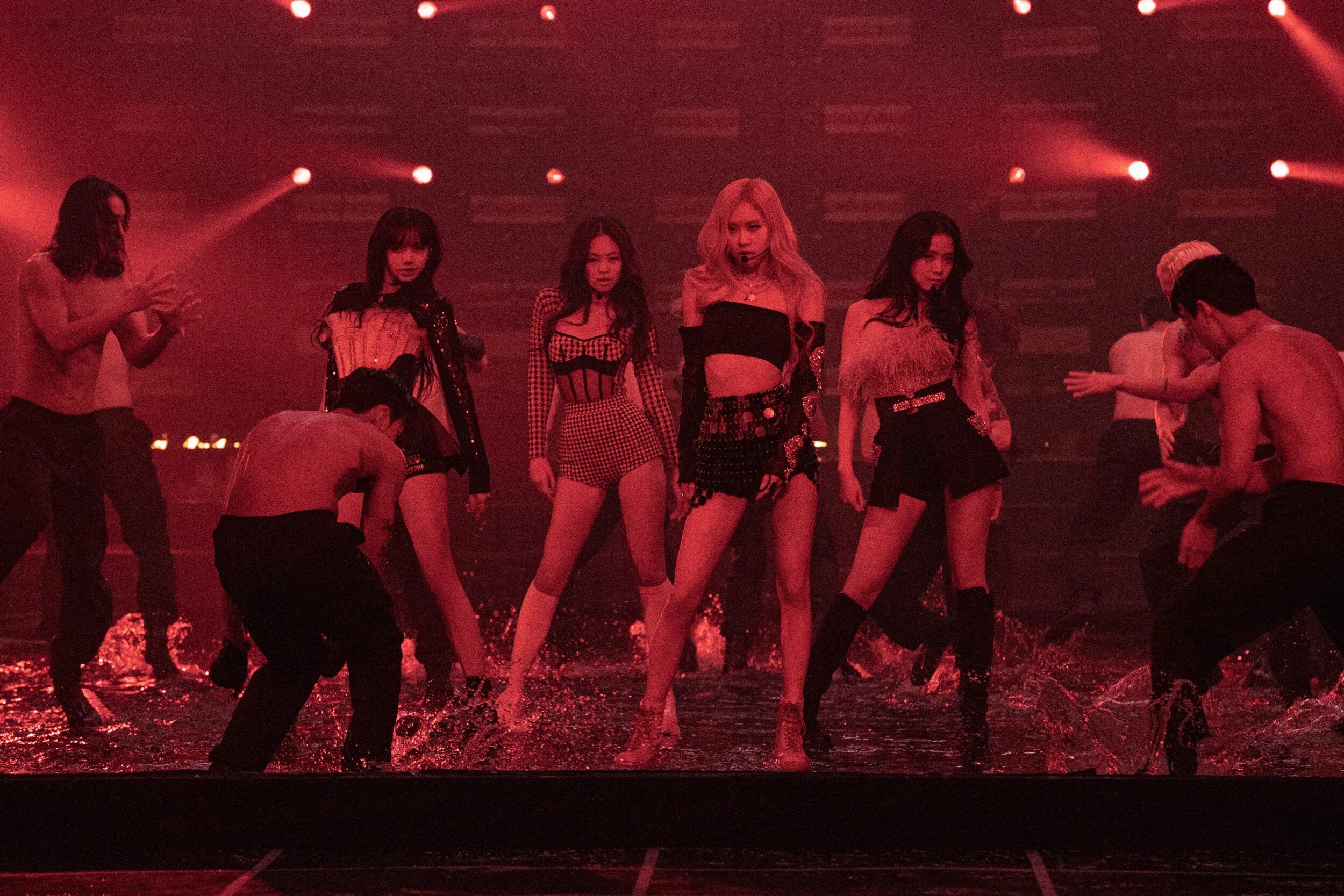Выступление пинк. Блэк пинк 2025. концерт blackpink 2025 the show. концерт блэкпинк 2025. группа blackpink 2025.