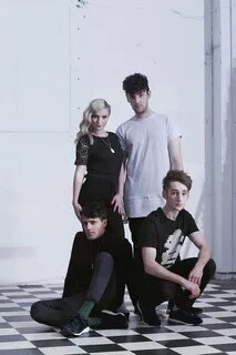 Clean bandit
