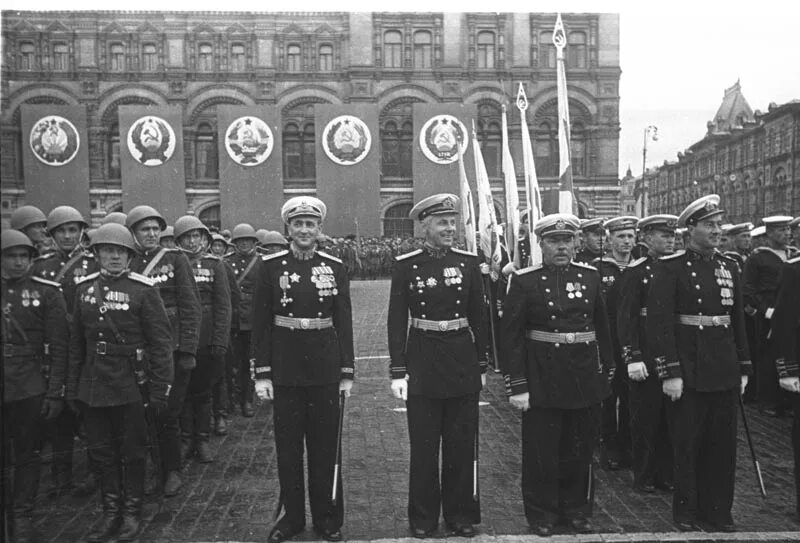 Фото лихацкого петра никифоровича на параде победы в 1945. Командующий парадом победы 1945. Вов парад победы 1945. Парад победы 1945. Парад 24 июня 1945 года в москве.