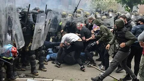 Столкновения между
