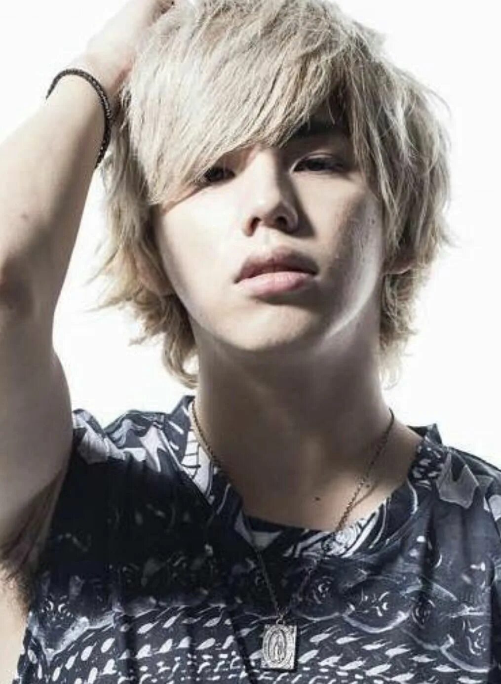My first story hyde. Hiroki moriuchi. такахиро и хироки мориути. my first story хироки мориути. хироки my first story 2025.