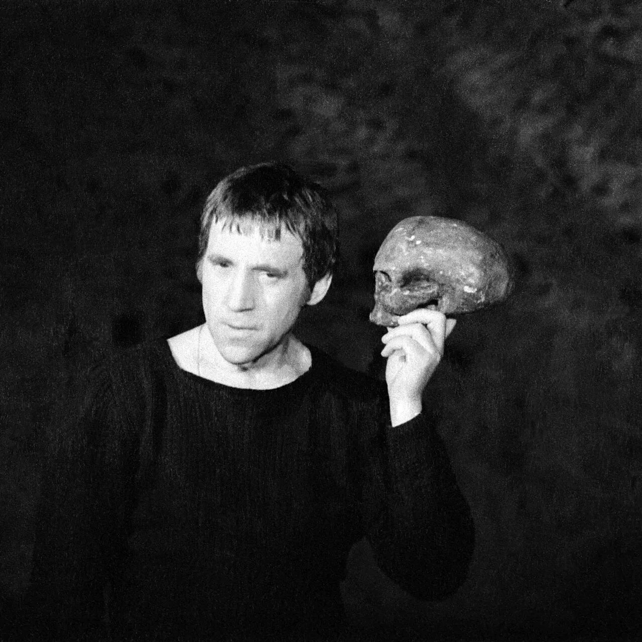 Гамлет роль. Гамлет роль. Владимир высоцкий гамлет фото. Высоцкий владимир в роли роли. Владимир высоцкий гамлет.