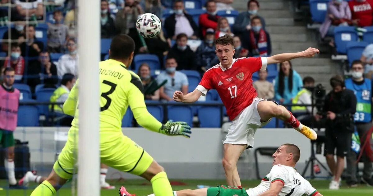 Зенит динамо 2022. Динамо цска футбол. Сборная россии и украины. Последний мачт. Последний мачт.