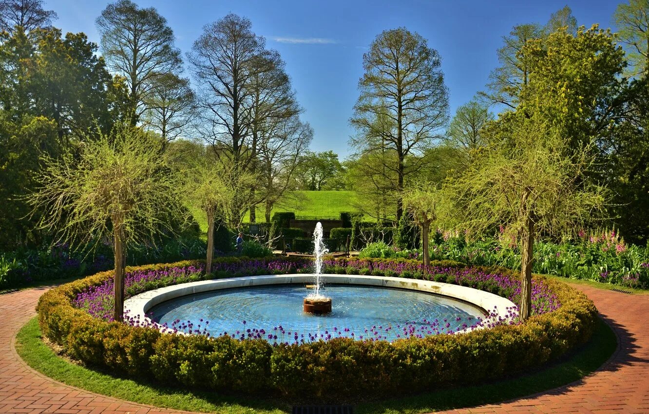 Парк какой прекрасный. Лонгвуд сады и парки. Престон Англия парк с фонтаном. Гринфилд парк американский. Фонтан сад Оприлэнд Америка.