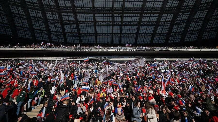 Сколько людей пришло в лужники. Стадион лужники митинг 18 марта. Сколько людей пришло в лужники. 18 марта 2021г в лужниках. Центральный стадион лужники.