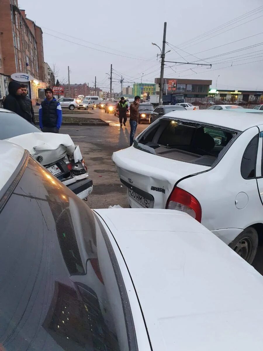 Новости осетии 15. Авария во Владикавказе вчера.