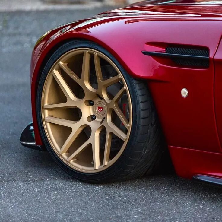 Покажи wheels. Воссен wheels. vossen wheels forged. диски vossen ferrari. car on vossen wheels.
