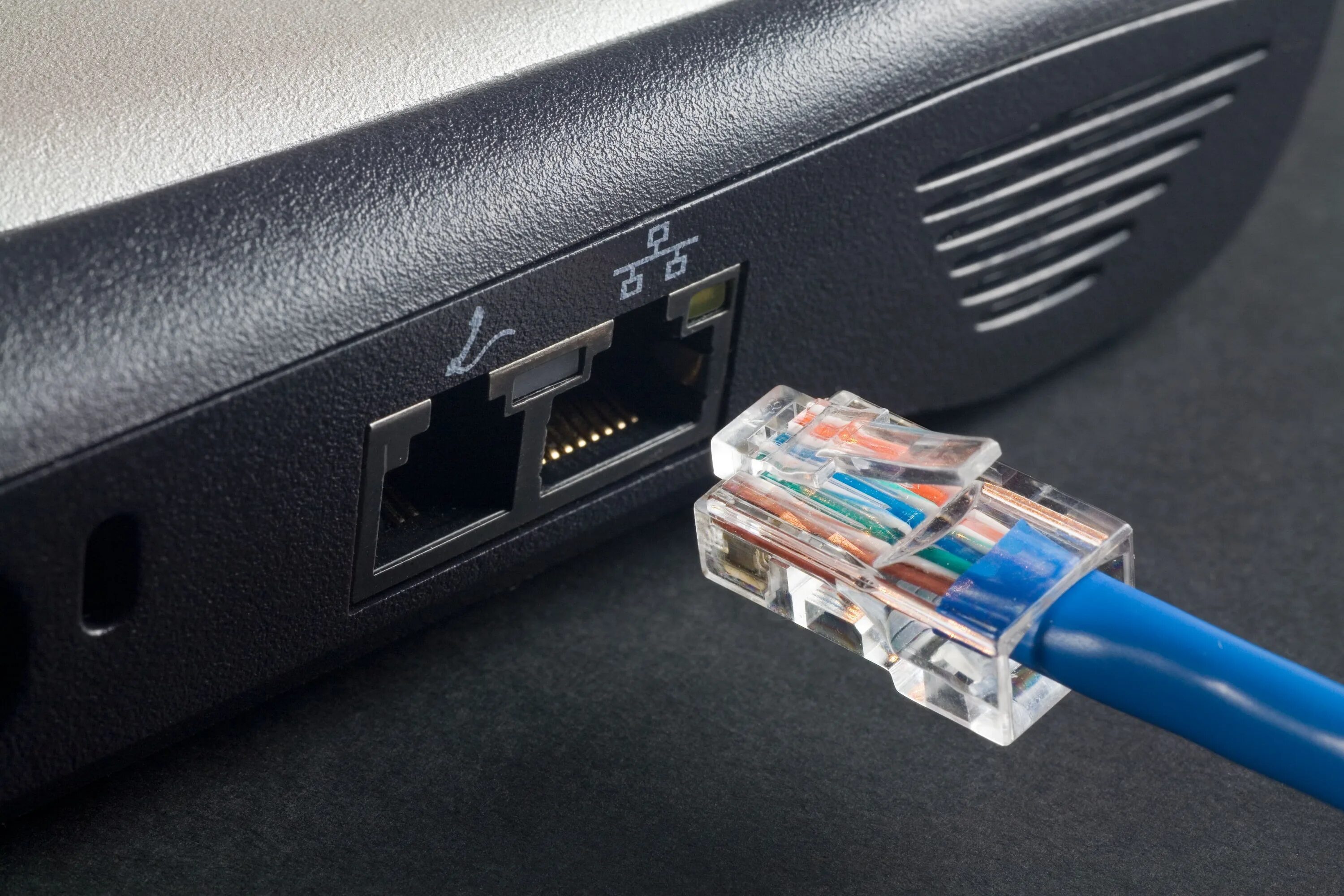 Не видит проводной интернет. Сетевой порт Ethernet (RJ-45). Порт lan RJ-45. Разъемы порт изернет. Кабель изернет порт.